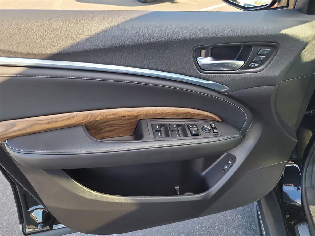 used 2020 Acura MDX car, priced at $31,303