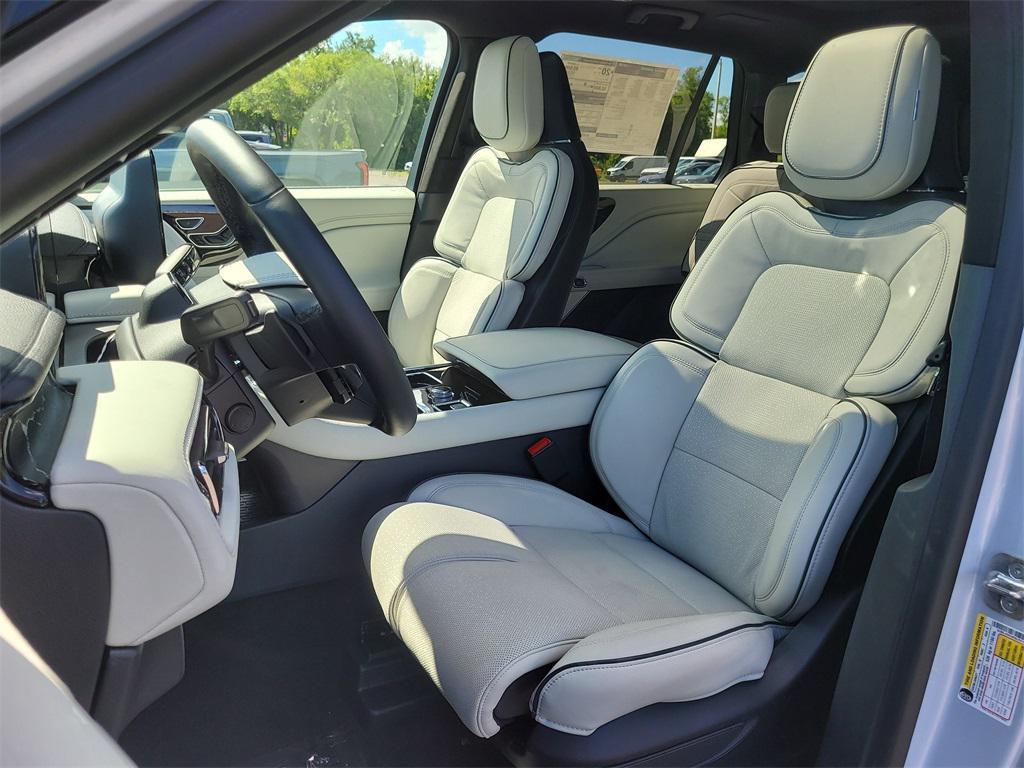 new 2025 Lincoln Aviator car, priced at $93,220