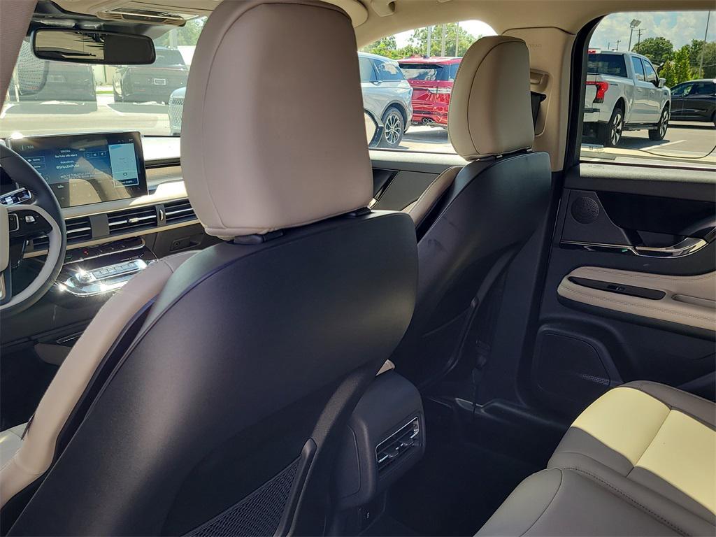 new 2025 Lincoln Corsair car, priced at $40,469