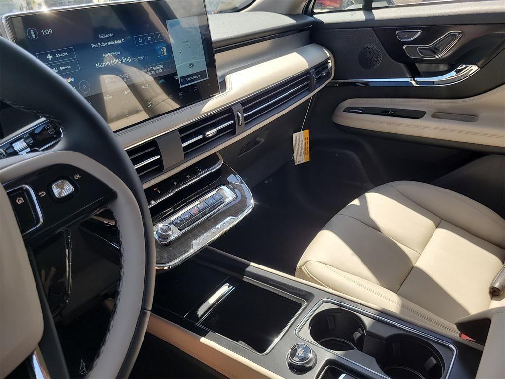 new 2025 Lincoln Corsair car, priced at $40,469