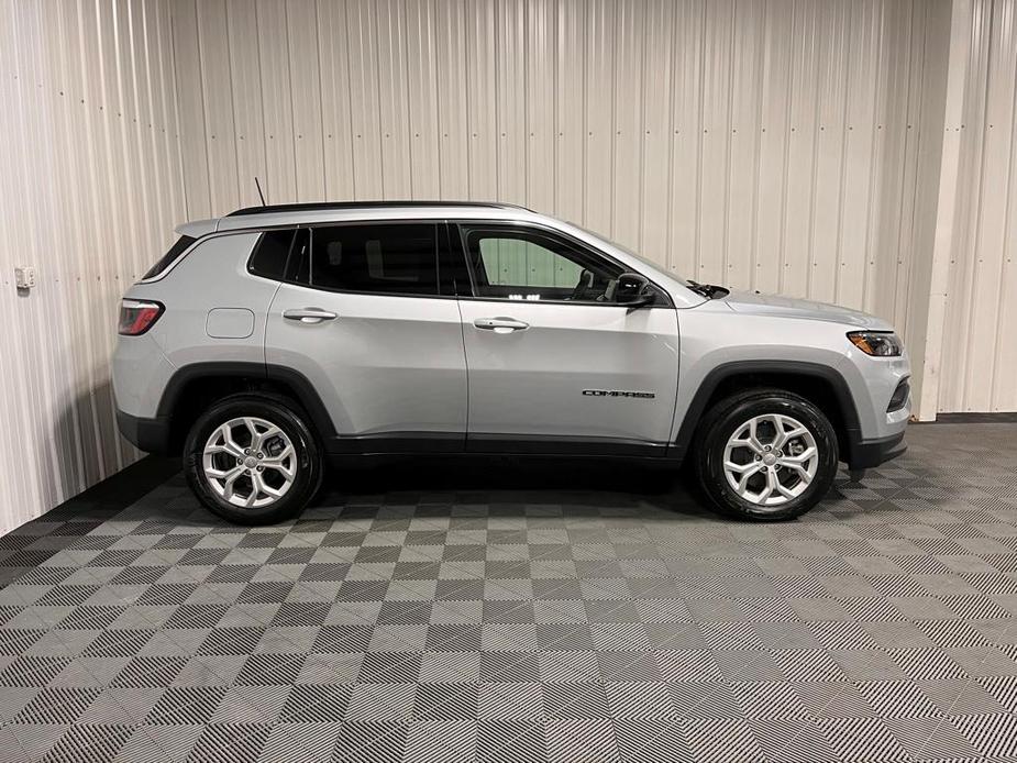 new 2024 Jeep Compass car, priced at $32,127