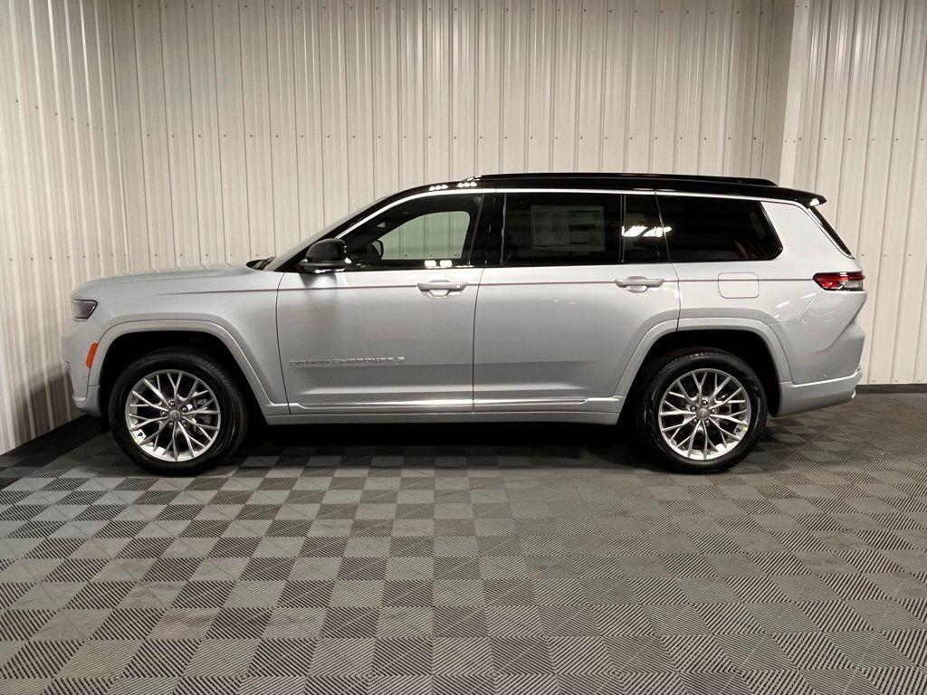 new 2025 Jeep Grand Cherokee L car, priced at $70,320