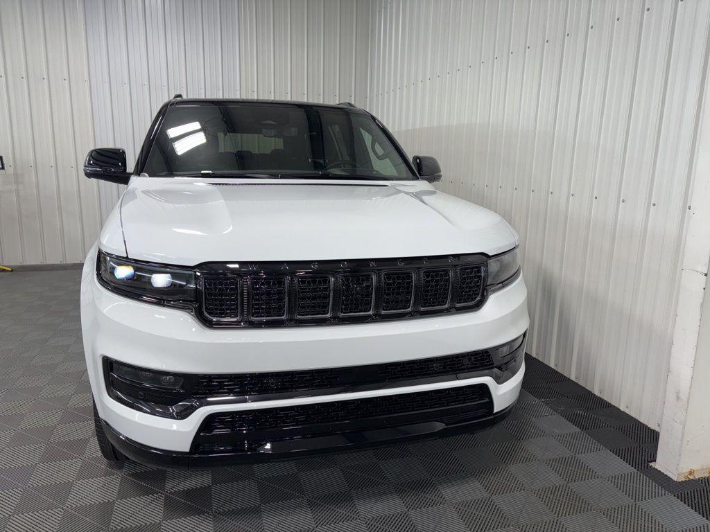 new 2025 Jeep Grand Wagoneer car, priced at $109,804