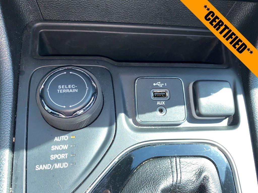 used 2022 Jeep Cherokee car, priced at $21,999
