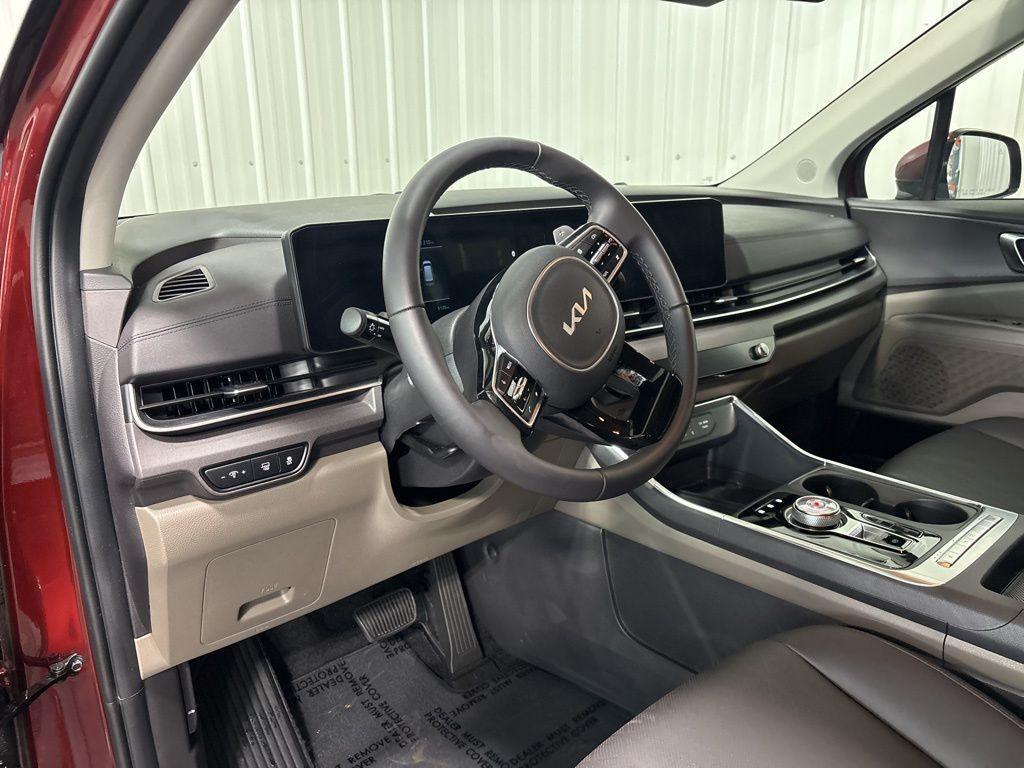 used 2025 Kia Carnival Hybrid car, priced at $41,800