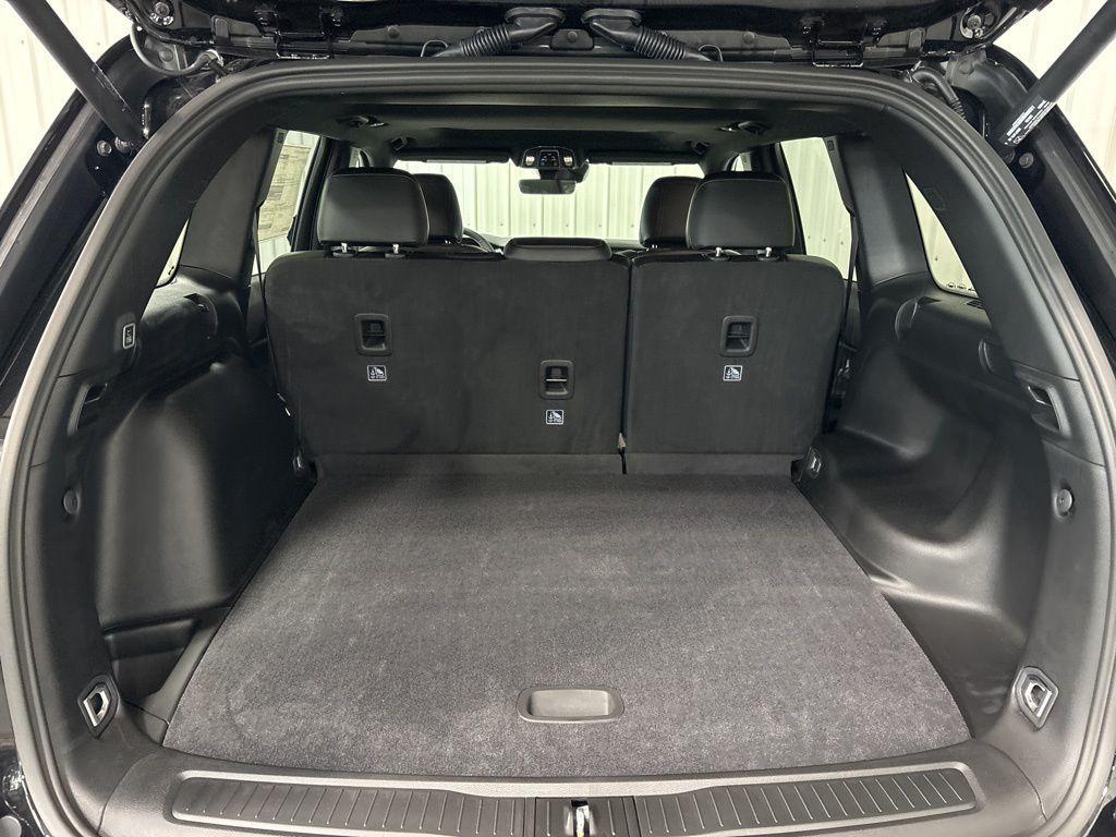 new 2025 Jeep Grand Cherokee car, priced at $47,163