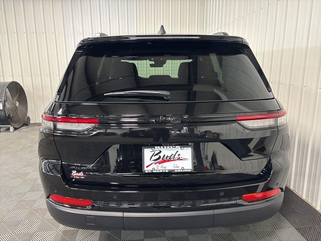 new 2025 Jeep Grand Cherokee car, priced at $47,163