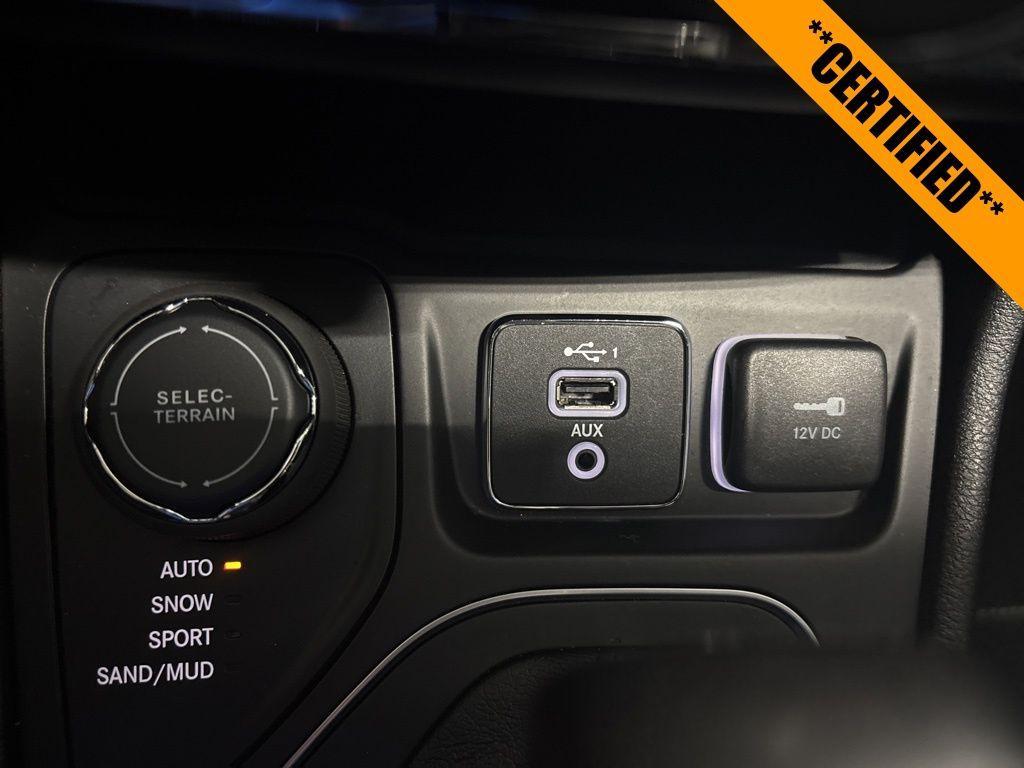 used 2021 Jeep Cherokee car, priced at $25,739