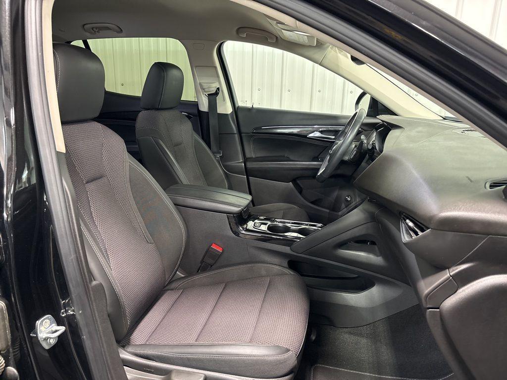 used 2022 Buick Envision car, priced at $25,000
