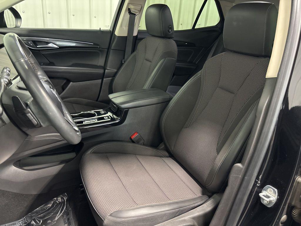 used 2022 Buick Envision car, priced at $25,000