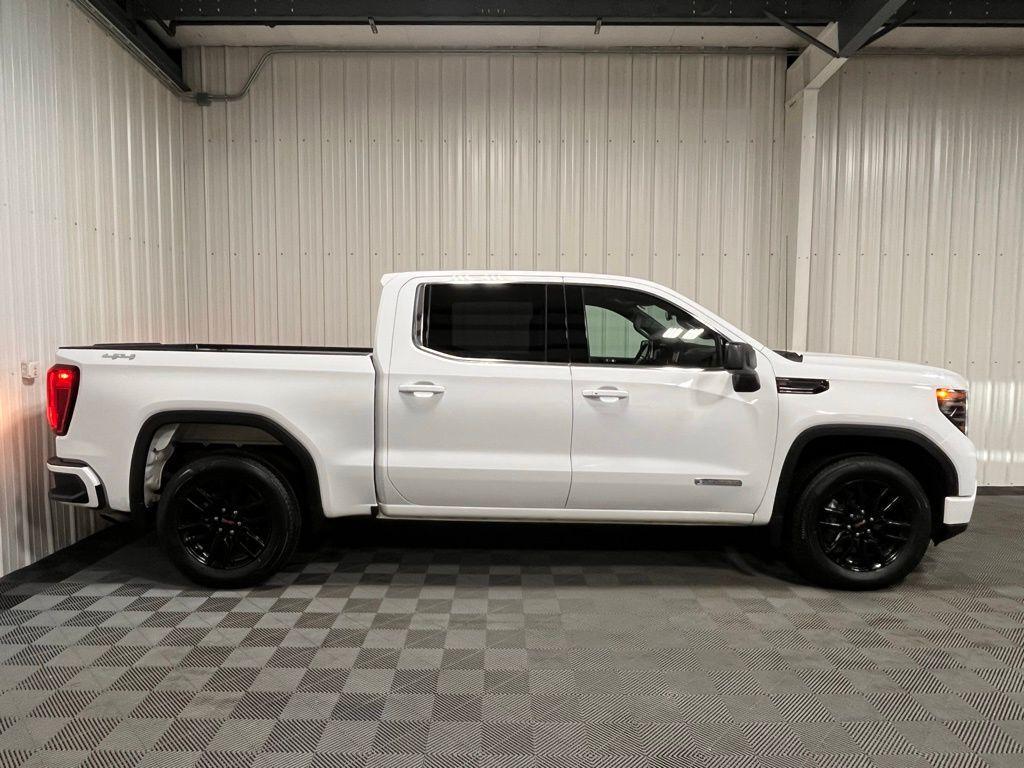 used 2022 GMC Sierra 1500 car, priced at $38,600