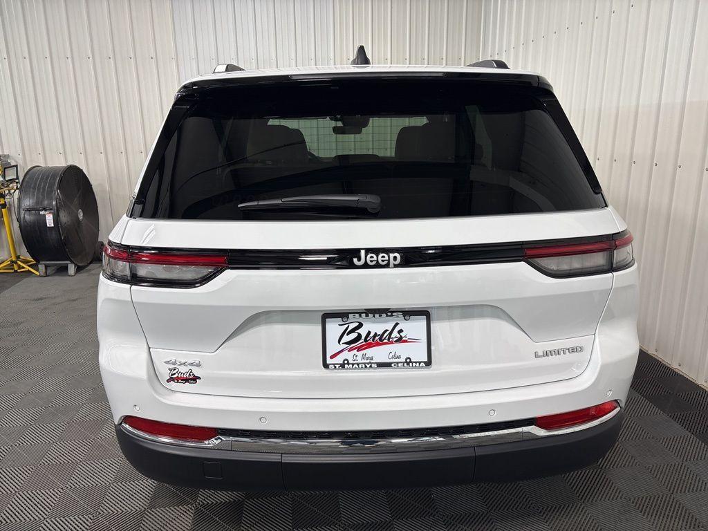 new 2025 Jeep Grand Cherokee car, priced at $46,306