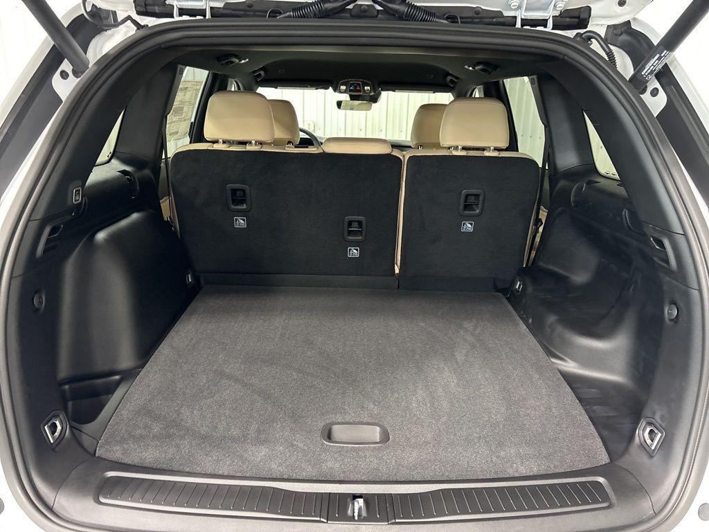 new 2025 Jeep Grand Cherokee car, priced at $46,306