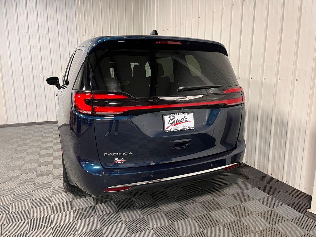 new 2025 Chrysler Pacifica car, priced at $49,285