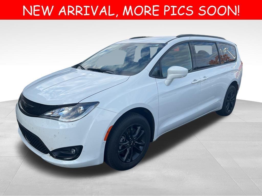 used 2020 Chrysler Pacifica car, priced at $27,999