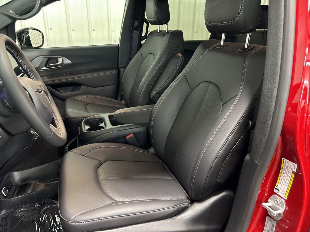 new 2026 Chrysler Pacifica car, priced at $46,880