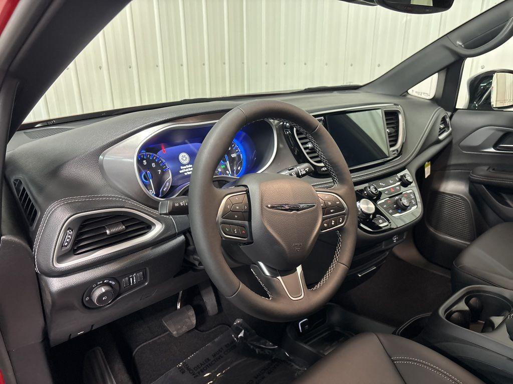 new 2026 Chrysler Pacifica car, priced at $46,880