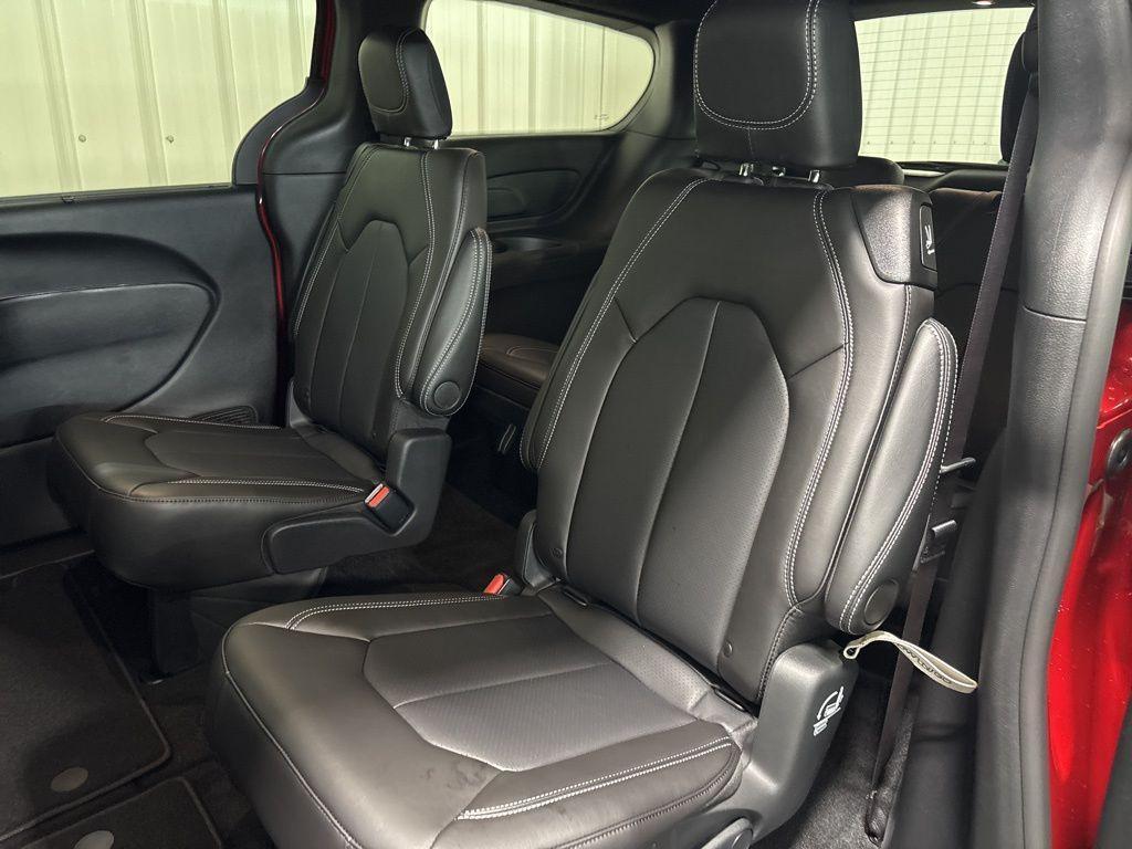 new 2026 Chrysler Pacifica car, priced at $46,880
