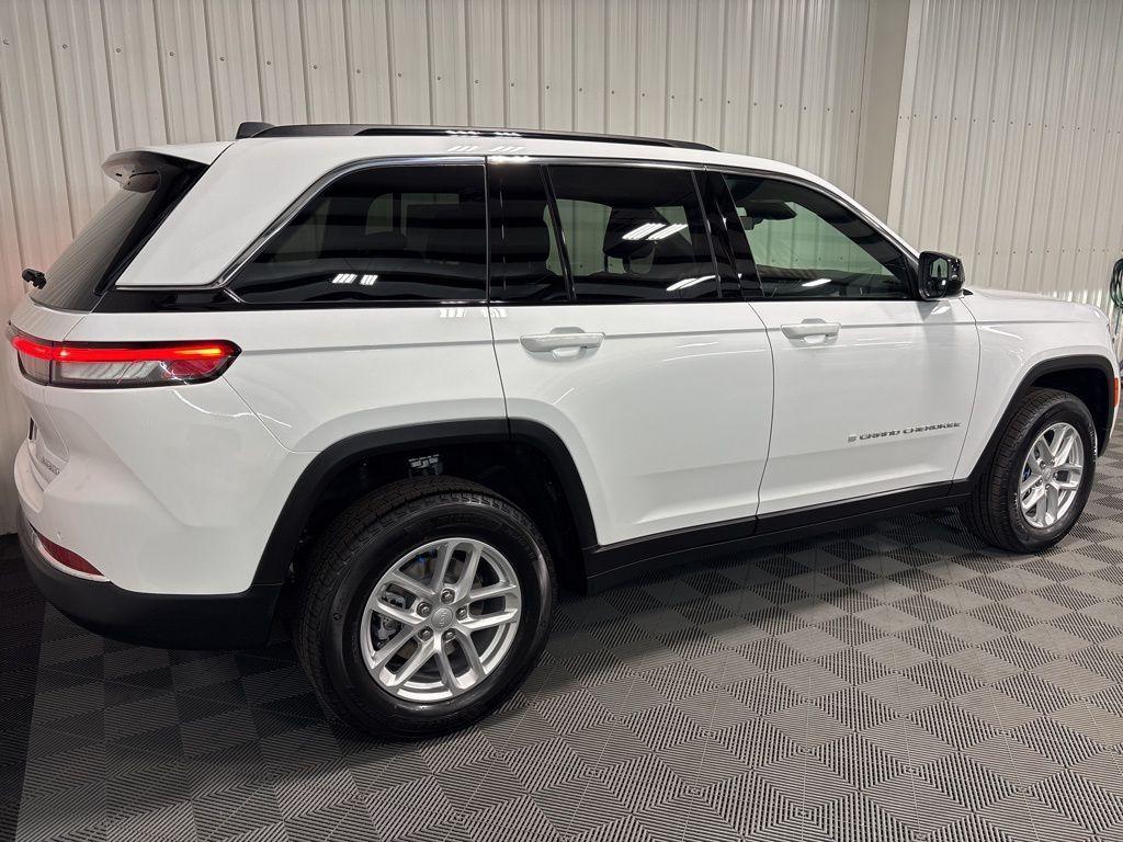 new 2025 Jeep Grand Cherokee car, priced at $41,229