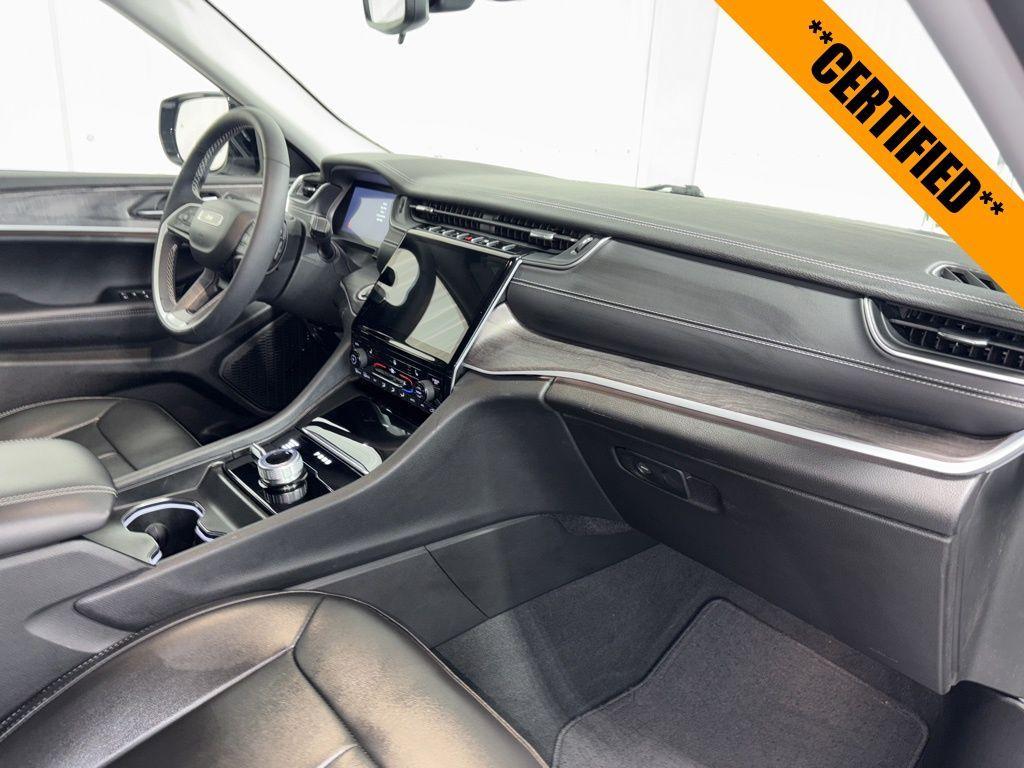 used 2024 Jeep Grand Cherokee car, priced at $40,974