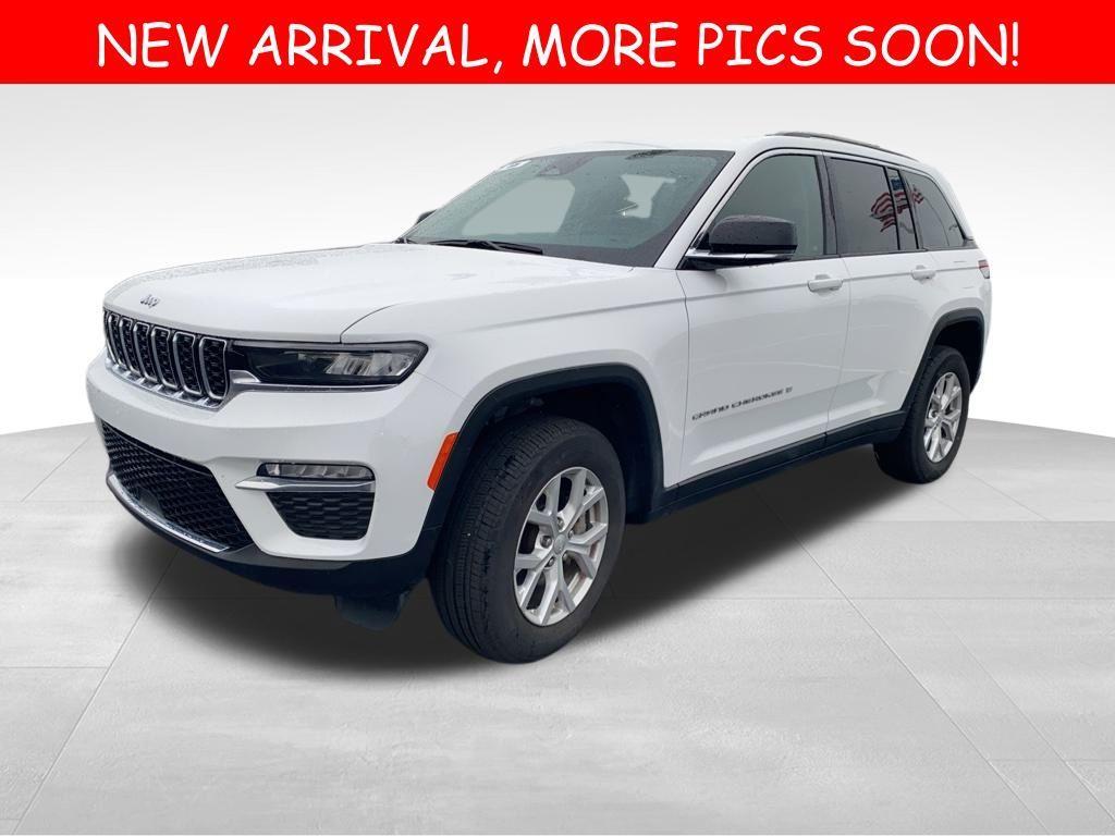 used 2024 Jeep Grand Cherokee car