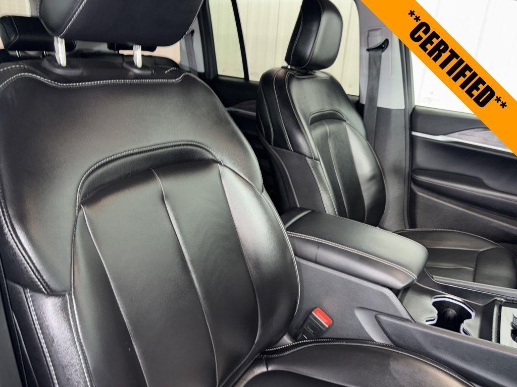 used 2024 Jeep Grand Cherokee car, priced at $40,974
