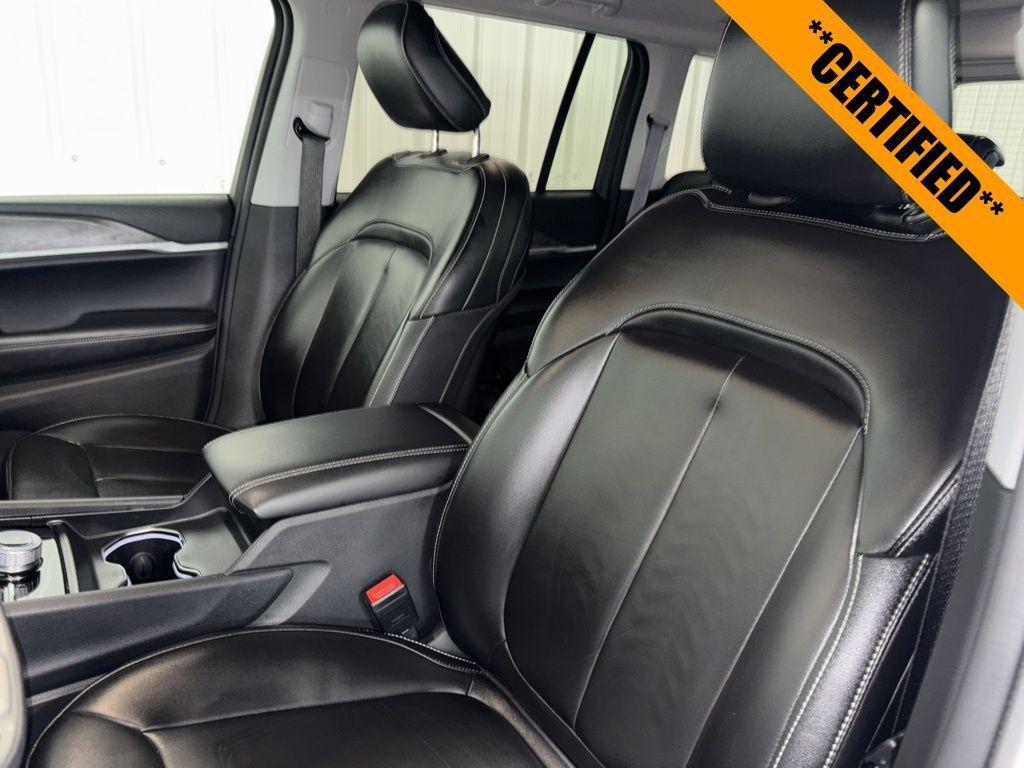 used 2024 Jeep Grand Cherokee car, priced at $40,974