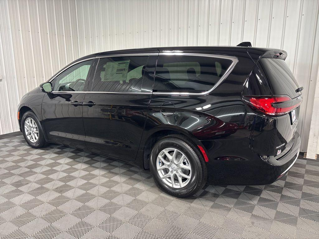 new 2026 Chrysler Pacifica car, priced at $47,455