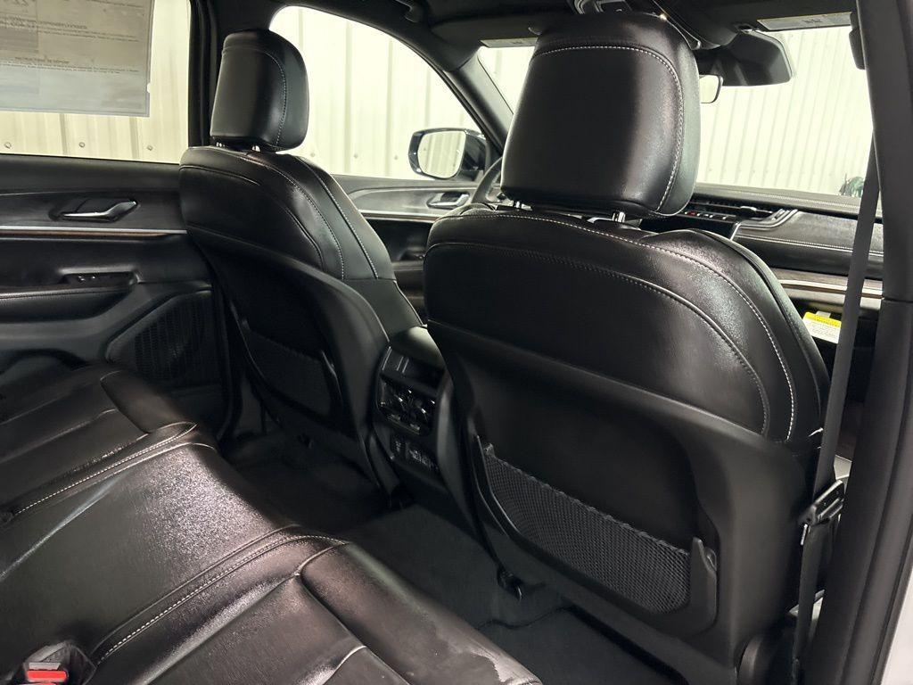 new 2025 Jeep Grand Cherokee car, priced at $48,759