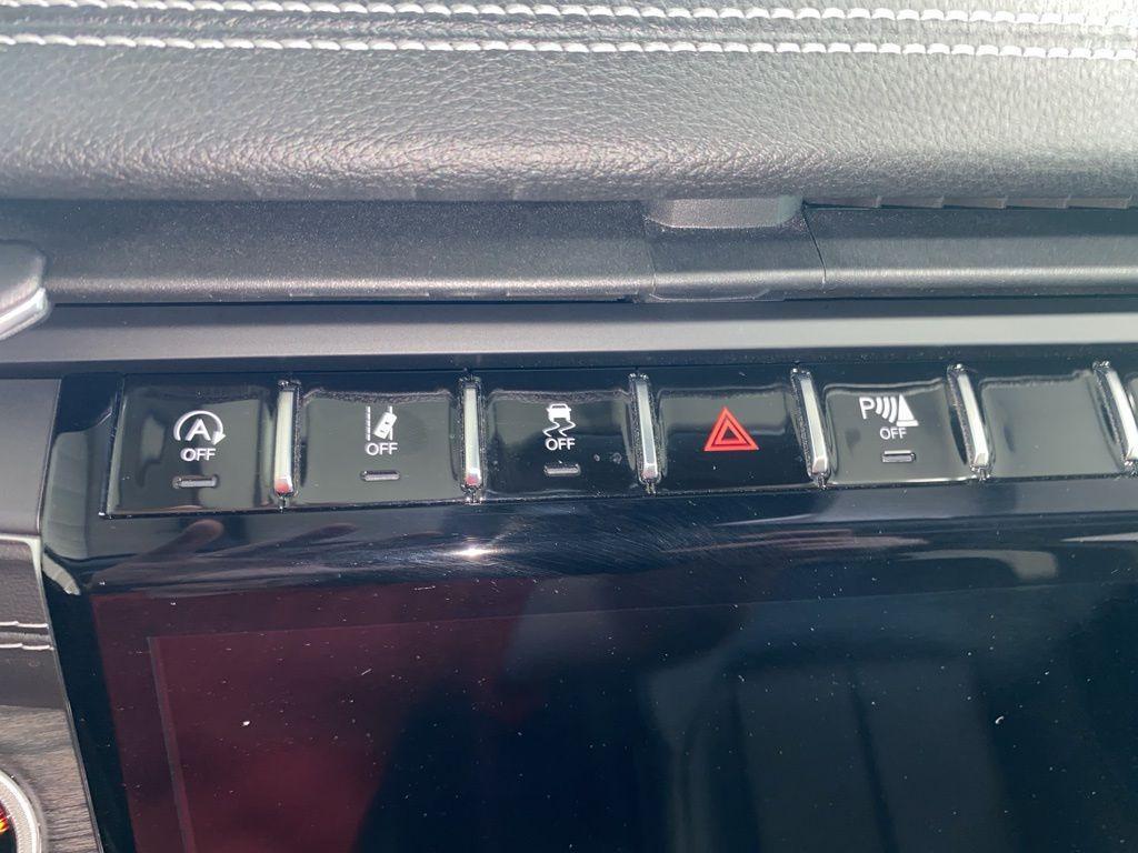 used 2022 Jeep Grand Cherokee car