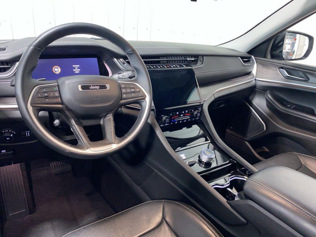 used 2022 Jeep Grand Cherokee car