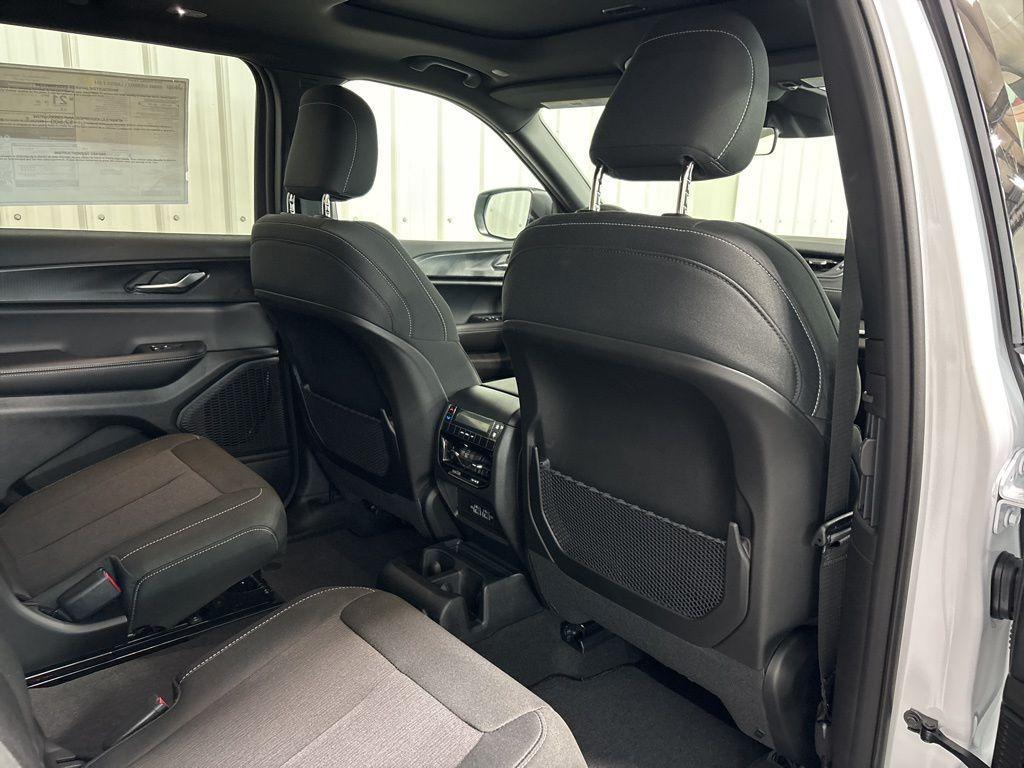 new 2025 Jeep Grand Cherokee L car, priced at $44,525