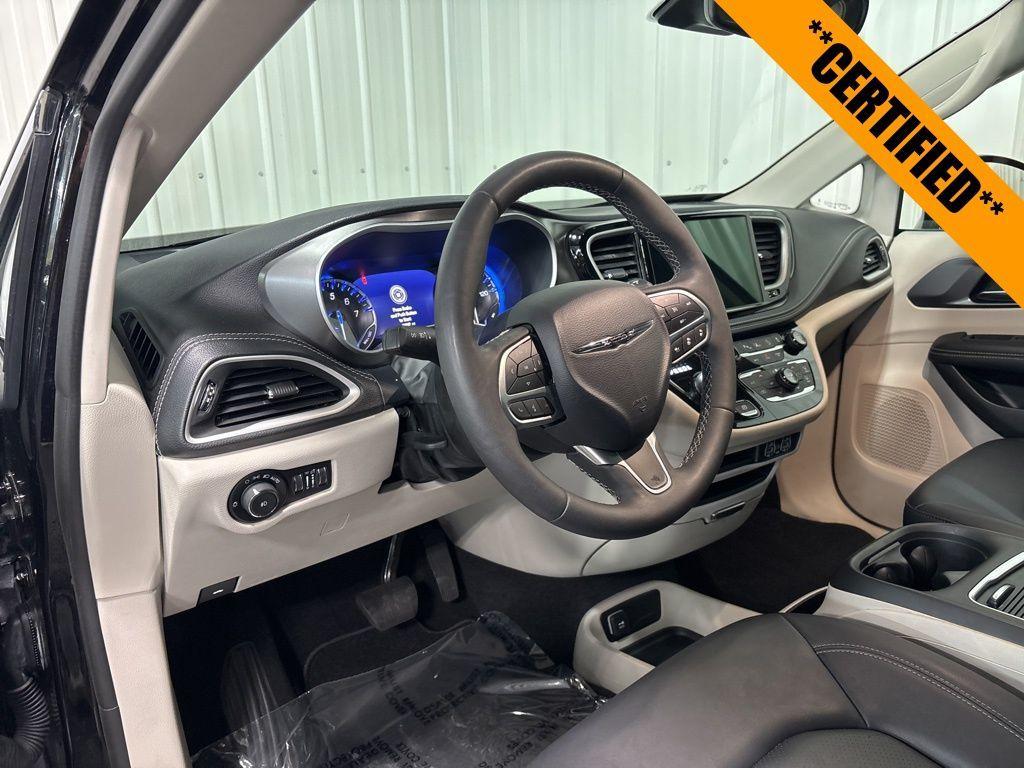 used 2024 Chrysler Pacifica car, priced at $38,999