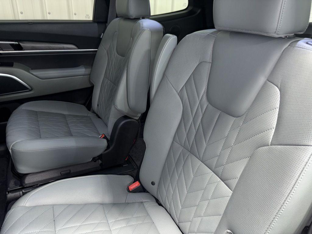 used 2023 Kia Telluride car, priced at $42,499