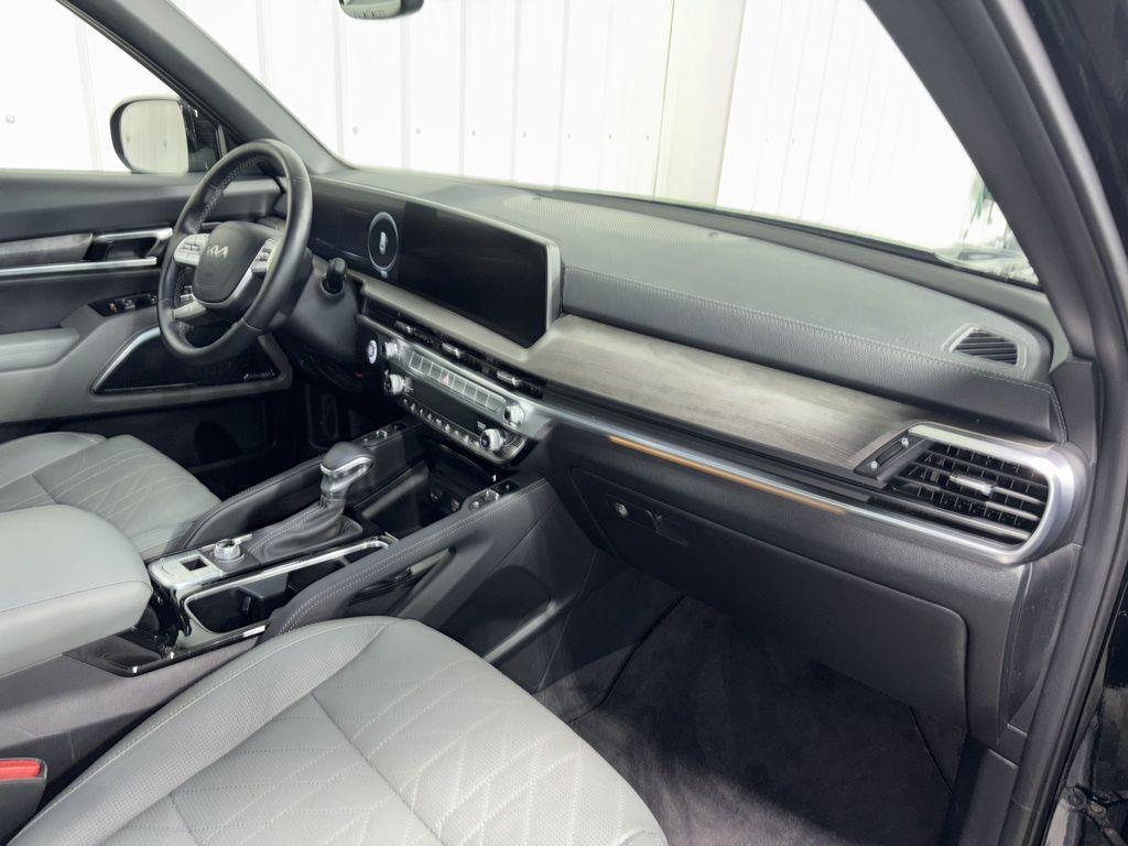 used 2023 Kia Telluride car, priced at $42,499