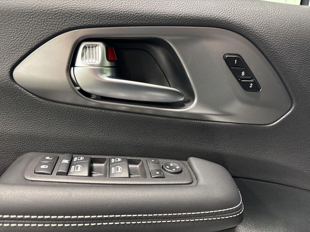 new 2026 Chrysler Pacifica car, priced at $45,868