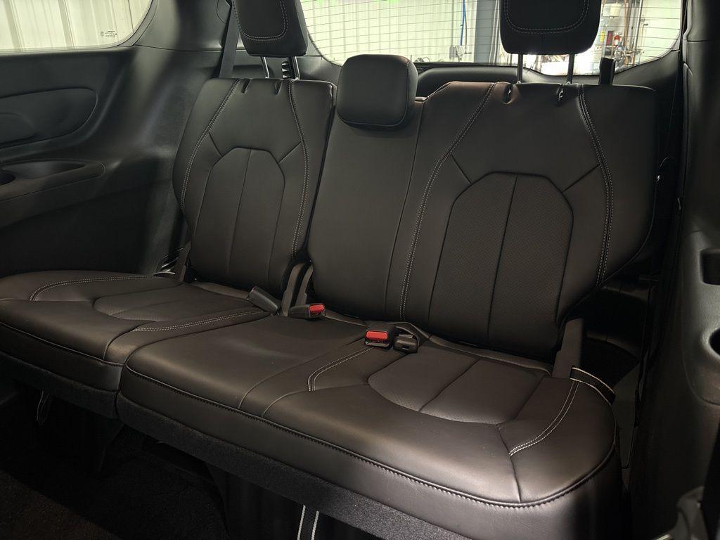 new 2026 Chrysler Pacifica car, priced at $46,385