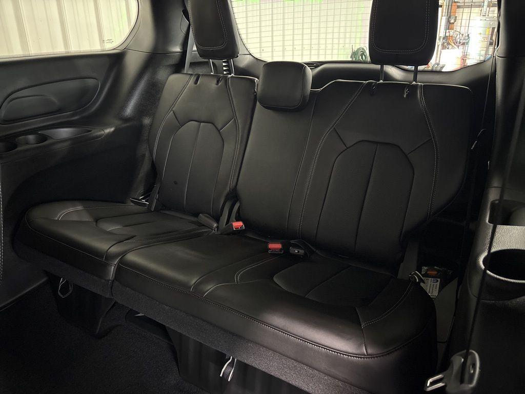 new 2025 Chrysler Pacifica car, priced at $42,691