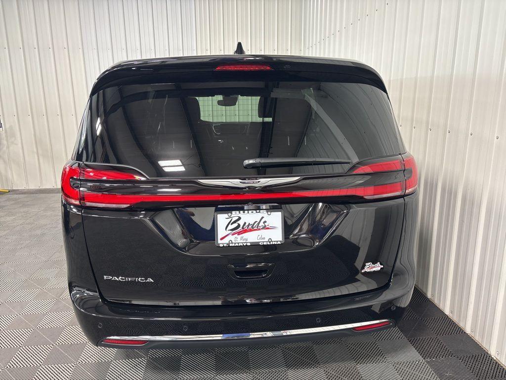 new 2025 Chrysler Pacifica car, priced at $42,691