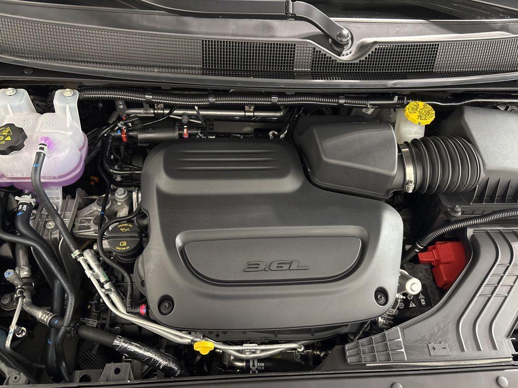 new 2025 Chrysler Pacifica car, priced at $42,691