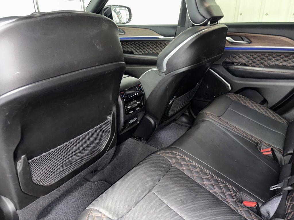 used 2023 Jeep Grand Cherokee car, priced at $41,999