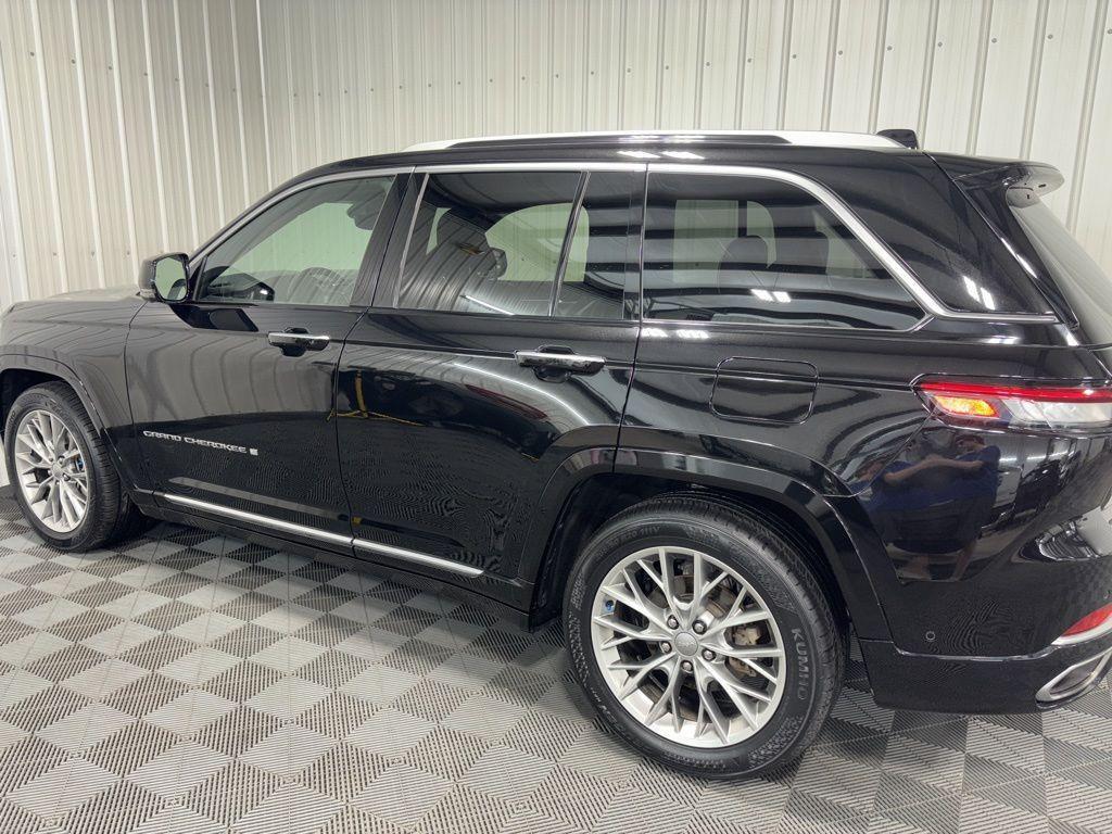 used 2023 Jeep Grand Cherokee car, priced at $41,999