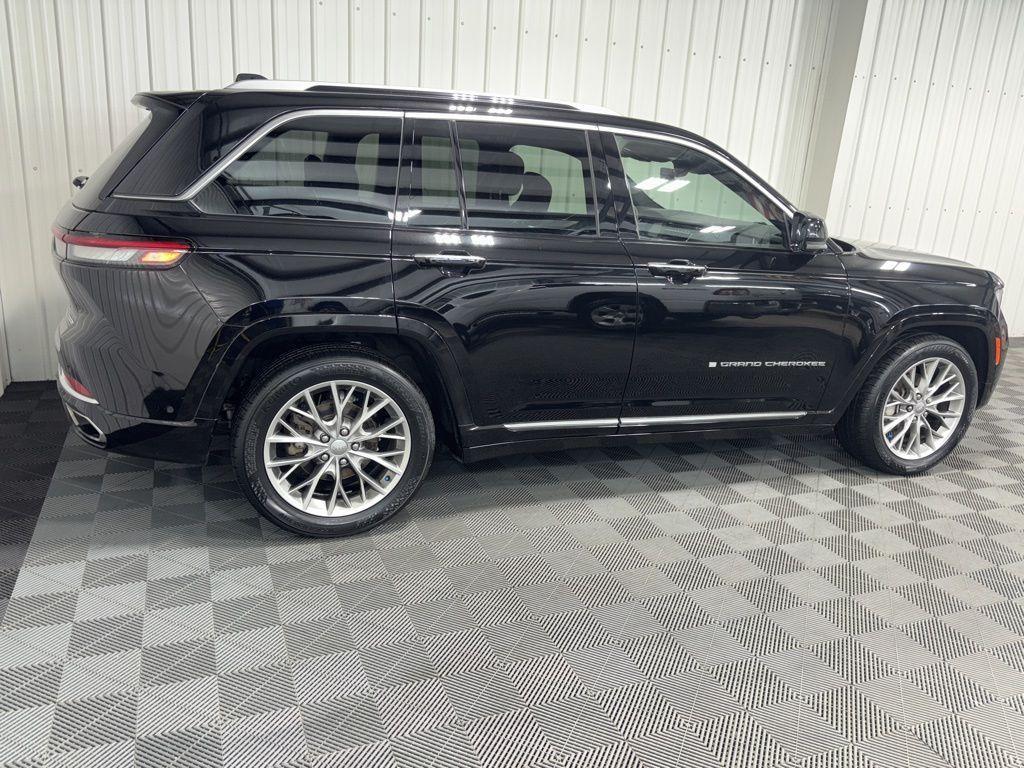 used 2023 Jeep Grand Cherokee car, priced at $41,999