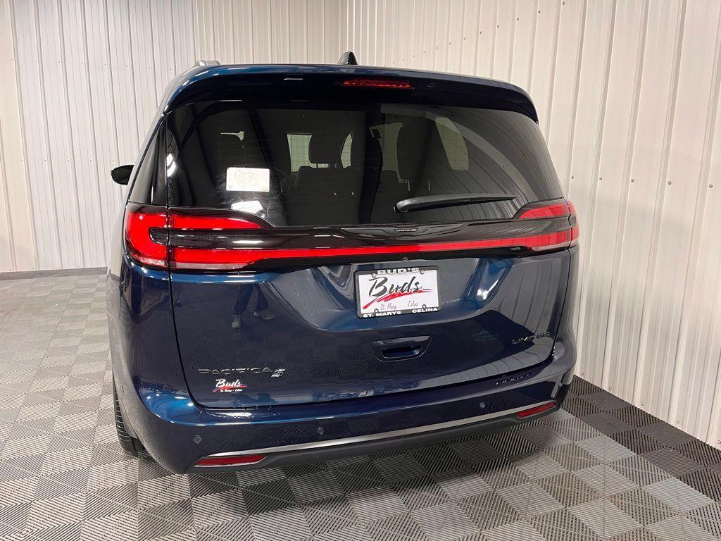 new 2025 Chrysler Pacifica car, priced at $56,365