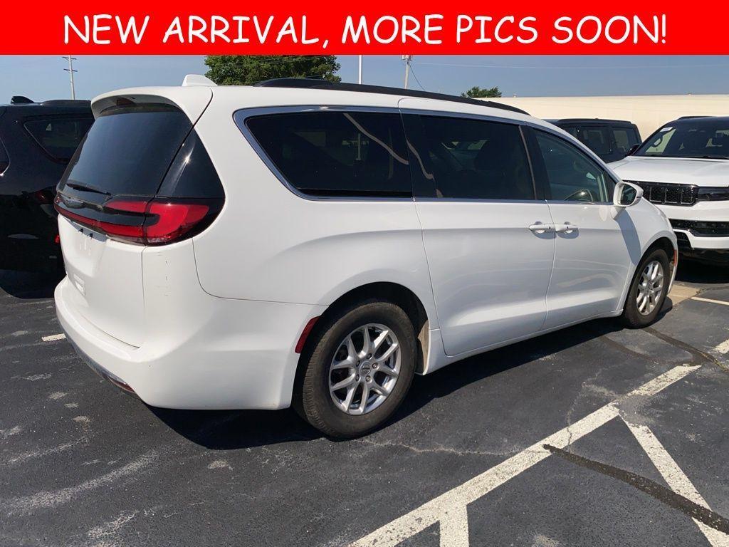 used 2022 Chrysler Pacifica car