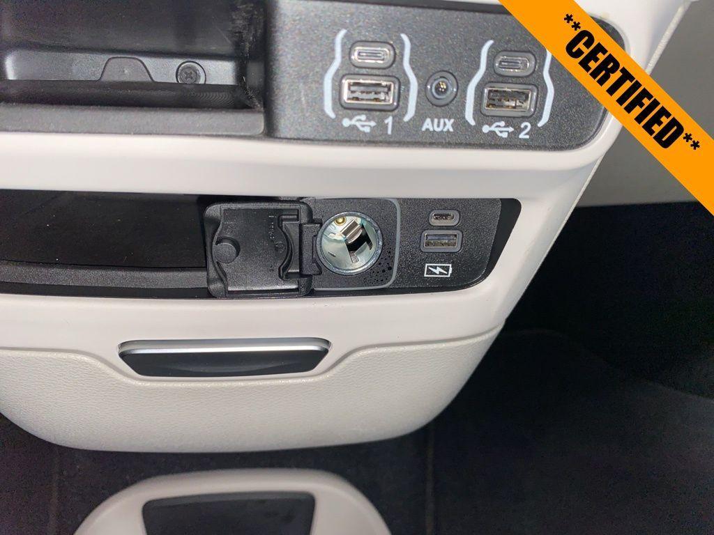 used 2022 Chrysler Pacifica car, priced at $26,999