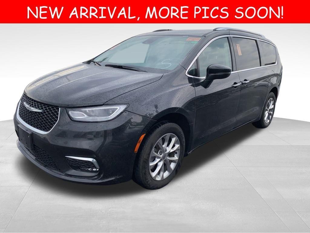 used 2021 Chrysler Pacifica car