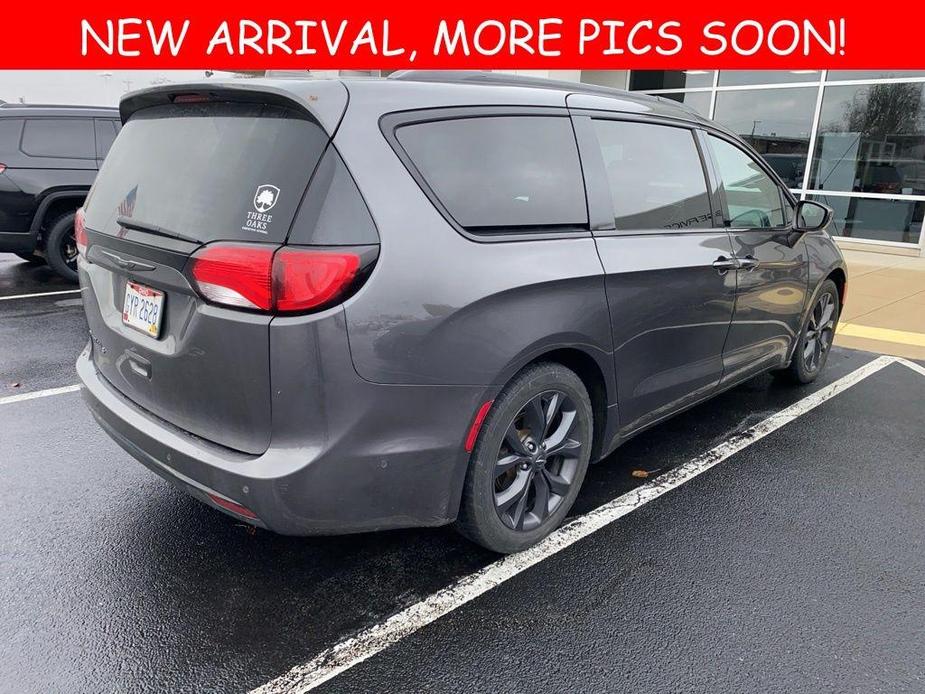 used 2018 Chrysler Pacifica car, priced at $11,869