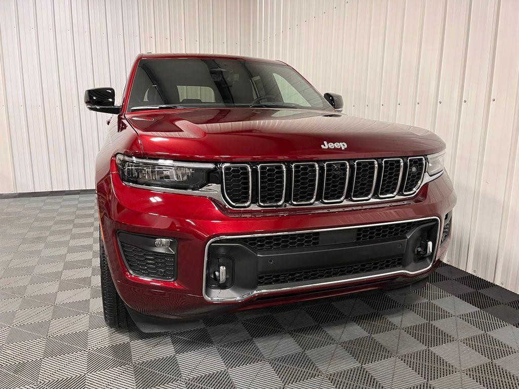 new 2025 Jeep Grand Cherokee car, priced at $65,035