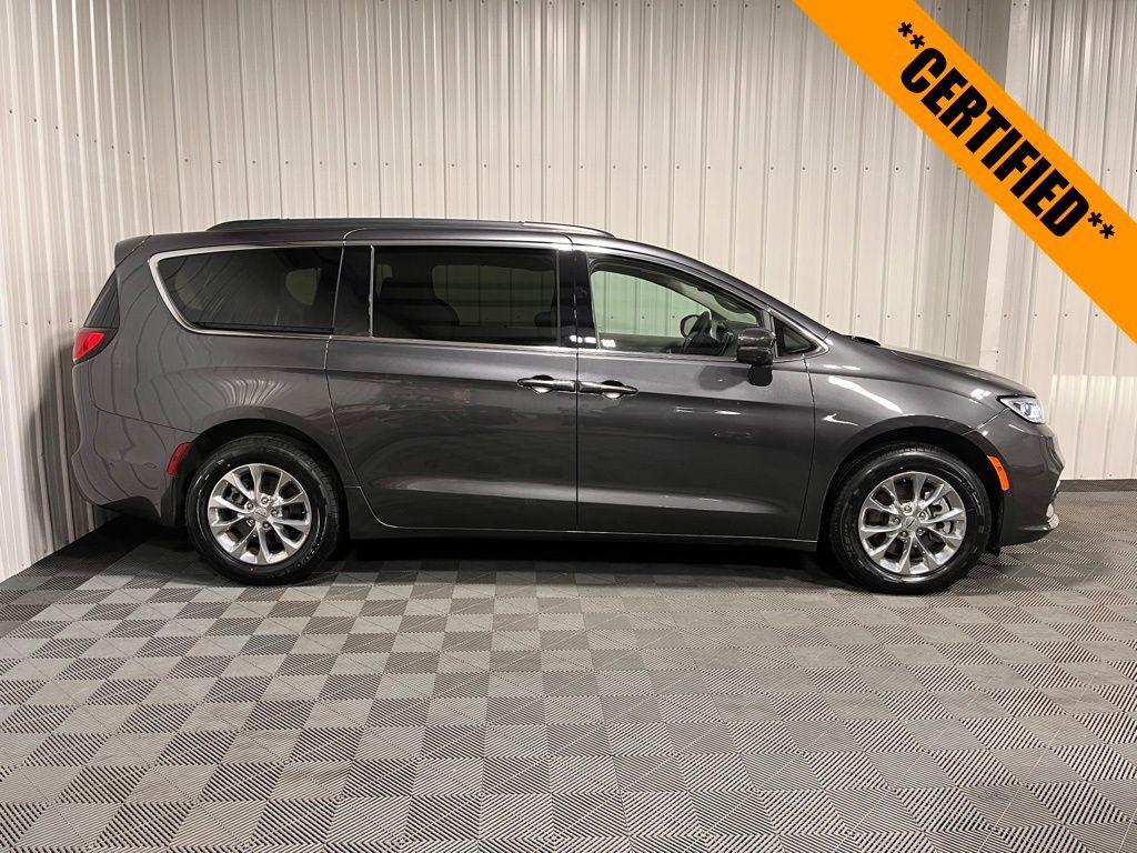 used 2022 Chrysler Pacifica car, priced at $33,660